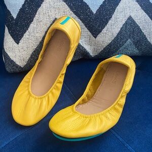 Tieks flats